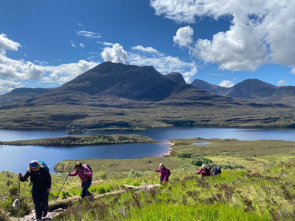 Deaf Mountaineering Club: Discover the Ben Cleuch Adventure!